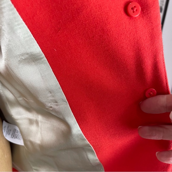 J CREW Women’s “Schoolboy Blazer” Jacket Gold Buttons Pockets Bright Red Size 2 - Picture 6 of 10